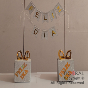 SET BANDERINES FELIZ DIA DECORACION MESA GLITTER PLATA X 1